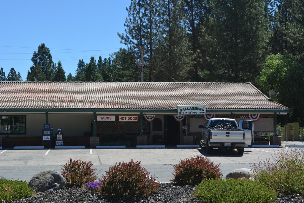 Pioneer Inn & Suites Volcano Экстерьер фото